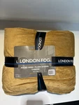 London Fog Micro Mink Plush Sherpa Throw 50 X 70" Camel Color Soft. Fixed Price $29.00.