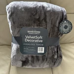 Berkshire Velvet Soft Oversized Throw Blue Blanket 60"X80". Fixed Price $34.99.