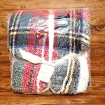 Pottery Barn Cozy Stewart Plaid Blanket Queen 92" X 96" Christmas New. Fixed Price $179.95.